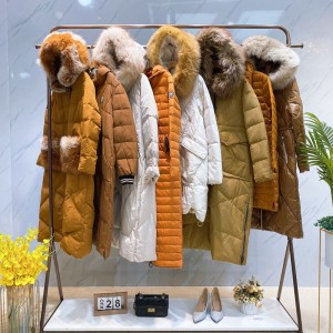 Four Seasons Green withdrawn brand discount tail goods down jacket Guangzhou thirteen rows of clothing women's tail single clearance clothes