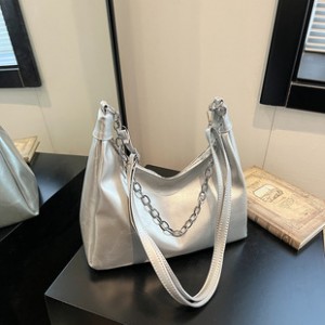 Premium sense of silver large capacity bag female 2024 new trend biker bag fashion commuter soft leather Tote female bag