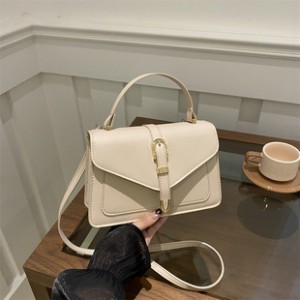 2025 fall and winter new fashion handheld shoulder small square bag niche trend Korean version of the belt senior sense of crossbody women's bags